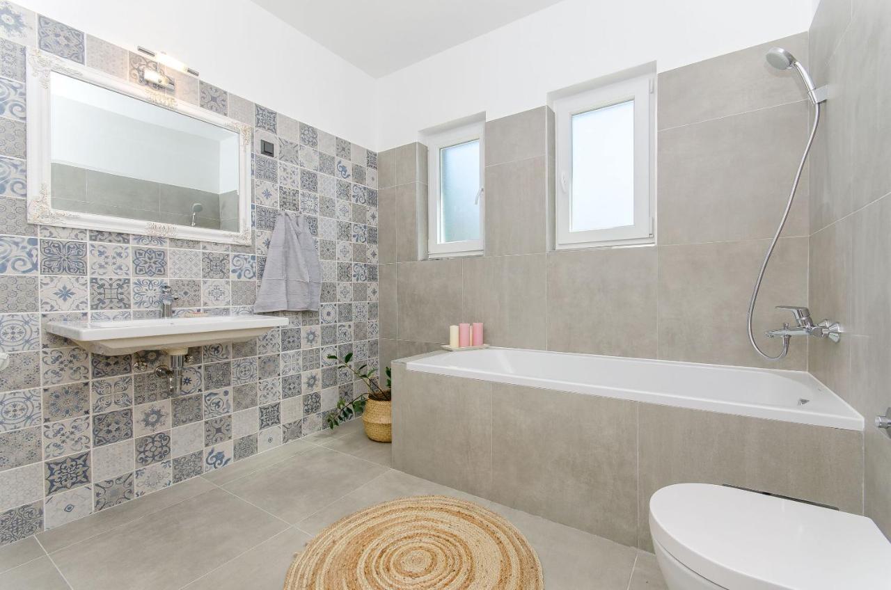 Villa Dupla Kanica Sevid Exteriér fotografie